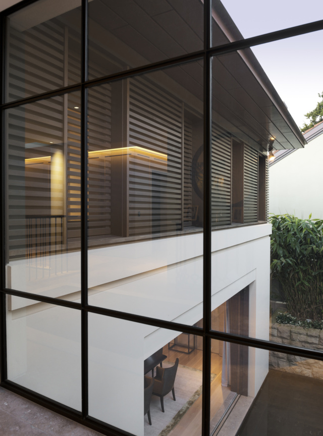 KAR 07 front facade detail