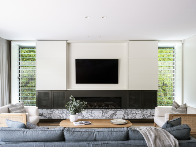 ORIE 21 TV cabinetry