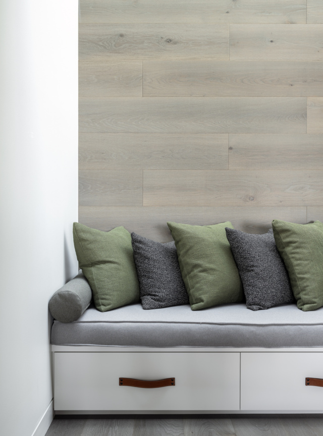 ECM 29 Seating Detail