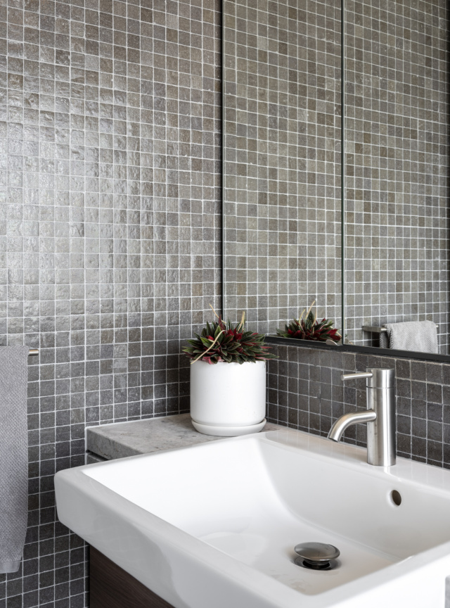 ECM 44 Ensuite detail