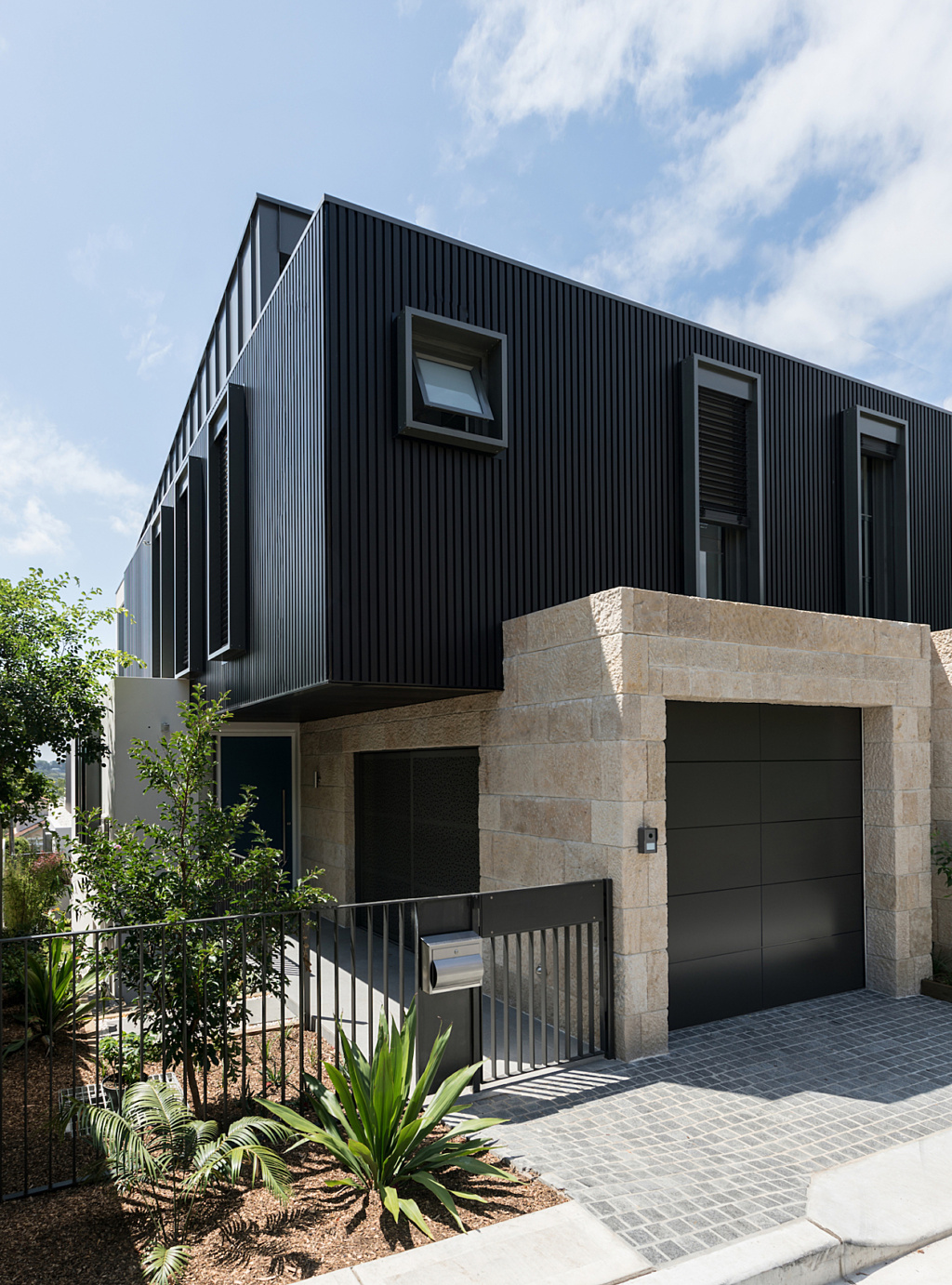 Corben Architects Reynolds Street Apartments