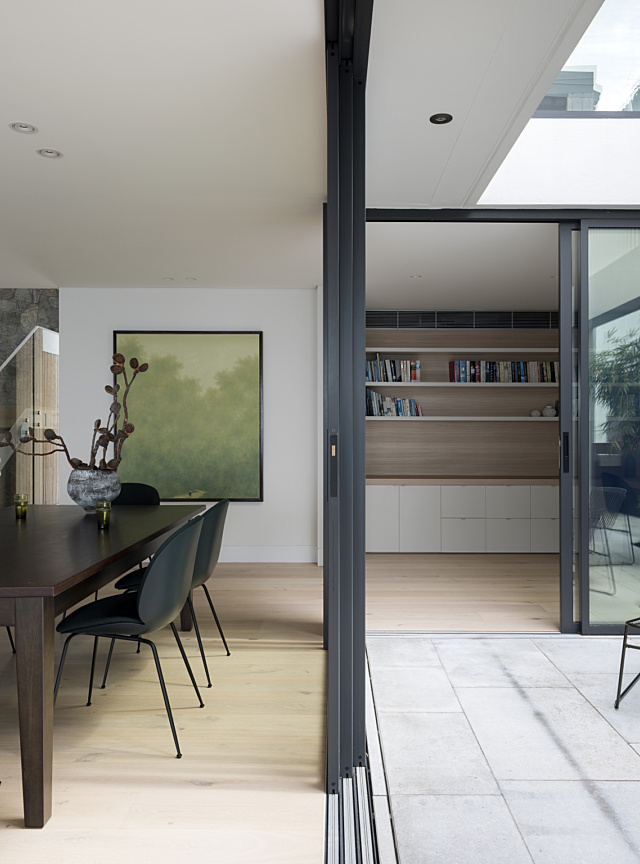 TF Photo Loch St 0128 PS